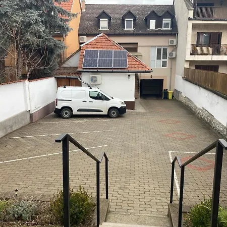 Oreo Apartament Eger